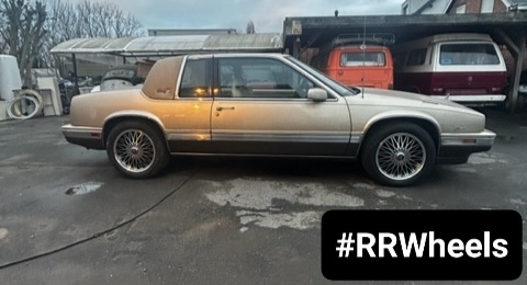 Deze Cadillac Eldorado Biarritz 1986 hebben wij voorzien van nieuwe Axe velgen Type EX3 in 17 inch 5x115 7.5J ET35! Mooie klassieke look voor deze auto.