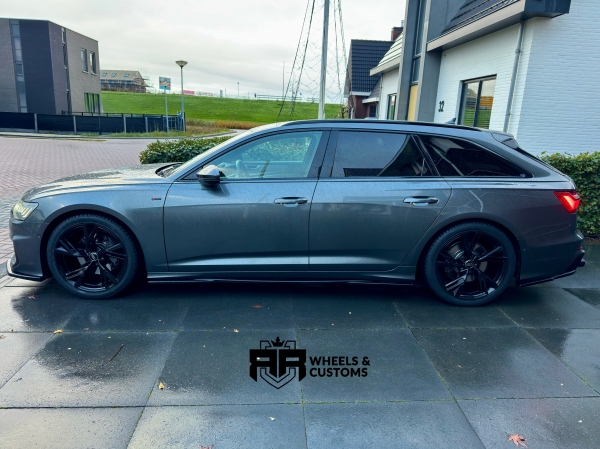 We hebben deze Audi A6 C8 Avant voorzien van nieuwe velgen. 20 inch 5x112 JF Luxury - Audi Concepts W075 - Zwart ET30, 9J rondom Hankook winterband 255/40/20 Evo 3 XL Inclusief TPMS-sensoren.