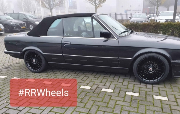 BMW E30 cabrio 320i 17 inch 7.5J et30 rondom 4x100