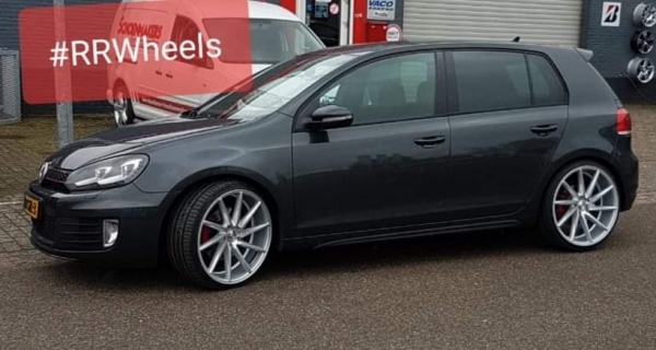 Volkswagen Golf 6 met nieuwe 20 inch velgen in 5x112 8.5j ET40 rondom met bandenmaat 225 30 20