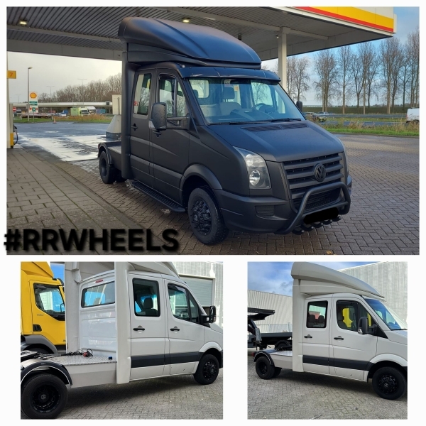 Deze Volkswagen Crafter hebben wij voorzien van een bijzondere fitment. De Black Rhino Destroyer in 16 inch 6x205 ET110 op de vooras en de achteras met 16 inch 6J ET-130. Perfecte fitment voor deze Crafter!