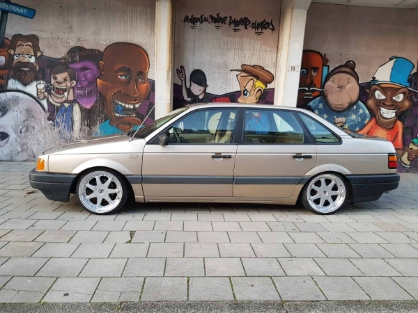 Volkswagen Passat met nieuwe velgen in 17 inch ET35 4x100.